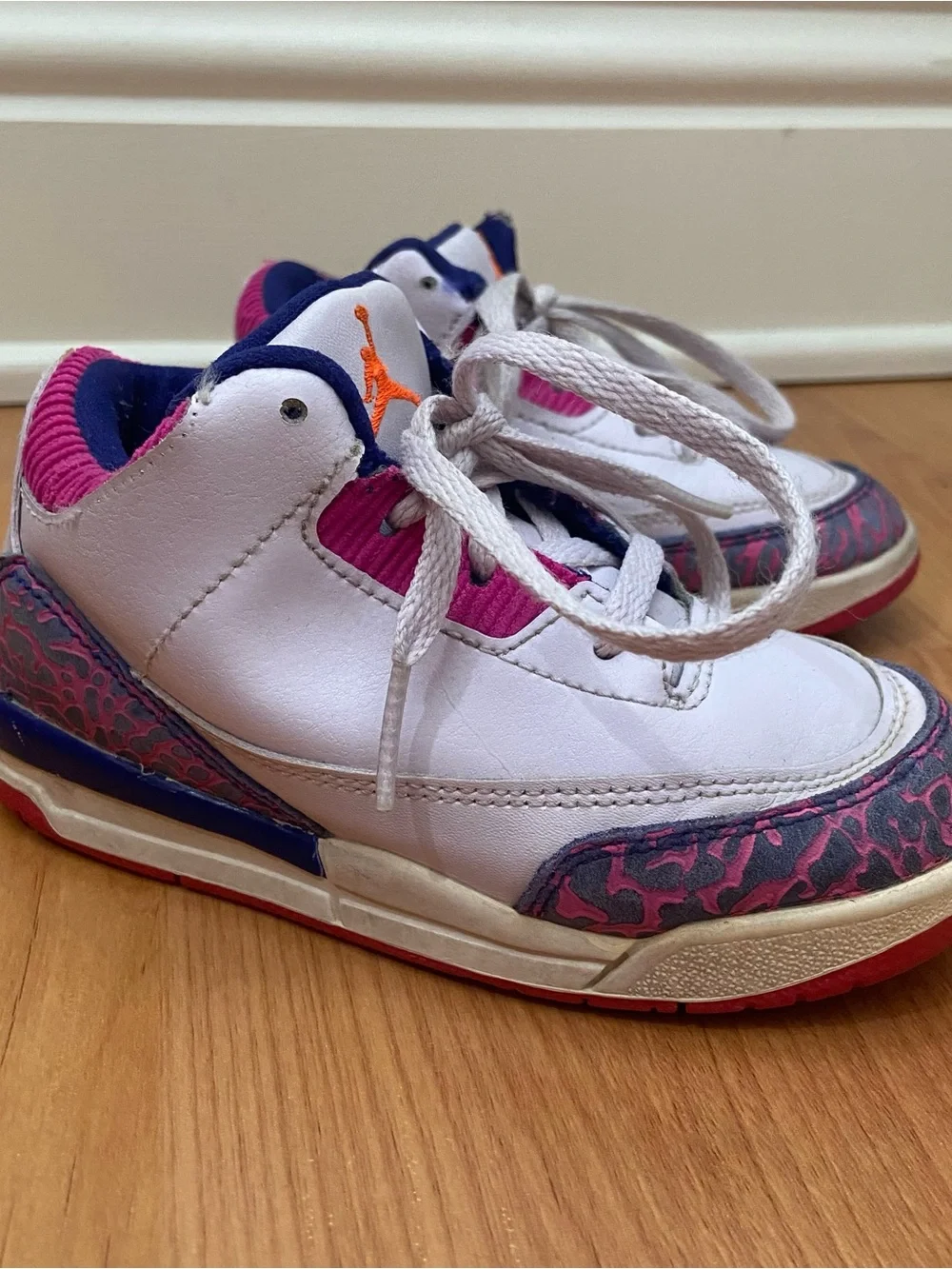 Jordan Retro 3 Barley Grape Sneakers Basketball Shoes Youth 9C